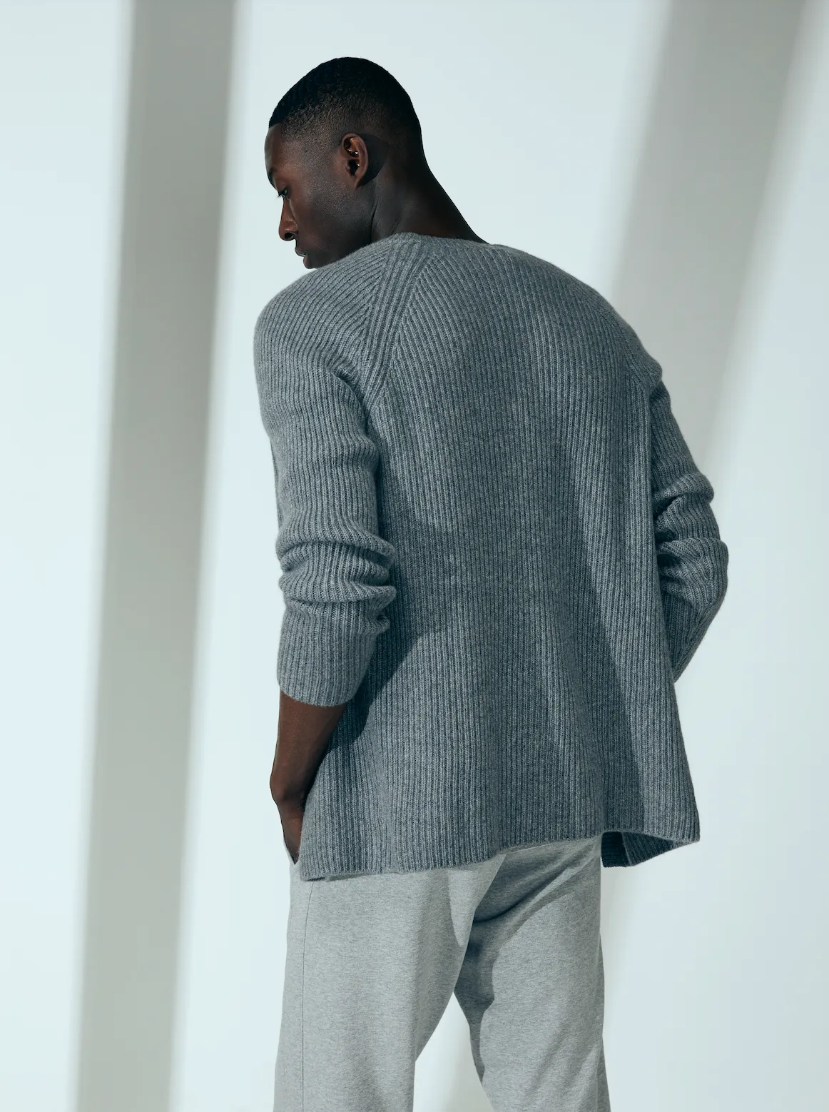 100% Cashmere Ribbed Cardigan in Grey