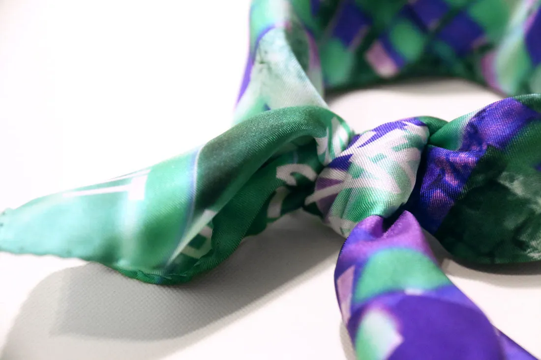 < Limited Edition >  Green / Purple Silk Twill Scarf "Ceci n'est pas un vetement" 45x45cm