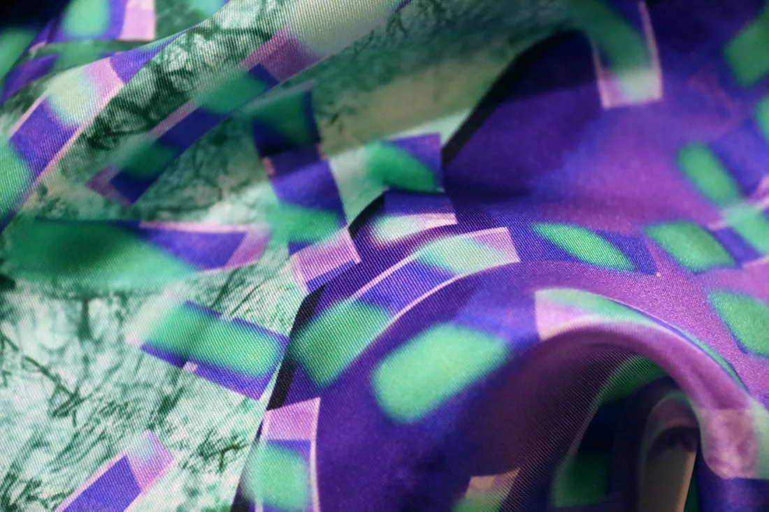 < Limited Edition >  Green / Purple Silk Twill Scarf "Ceci n'est pas un vetement" 45x45cm